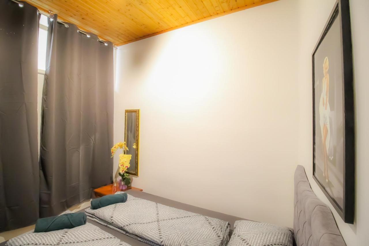 Ss Family 3 Bedroom Apartment In Praterstern Area Dw8 Vienna Exterior photo